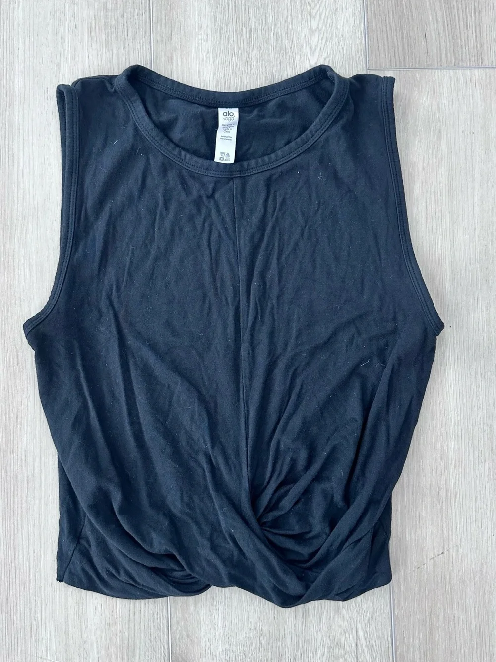 Alo Yoga cover tank cropped twisted front black XS